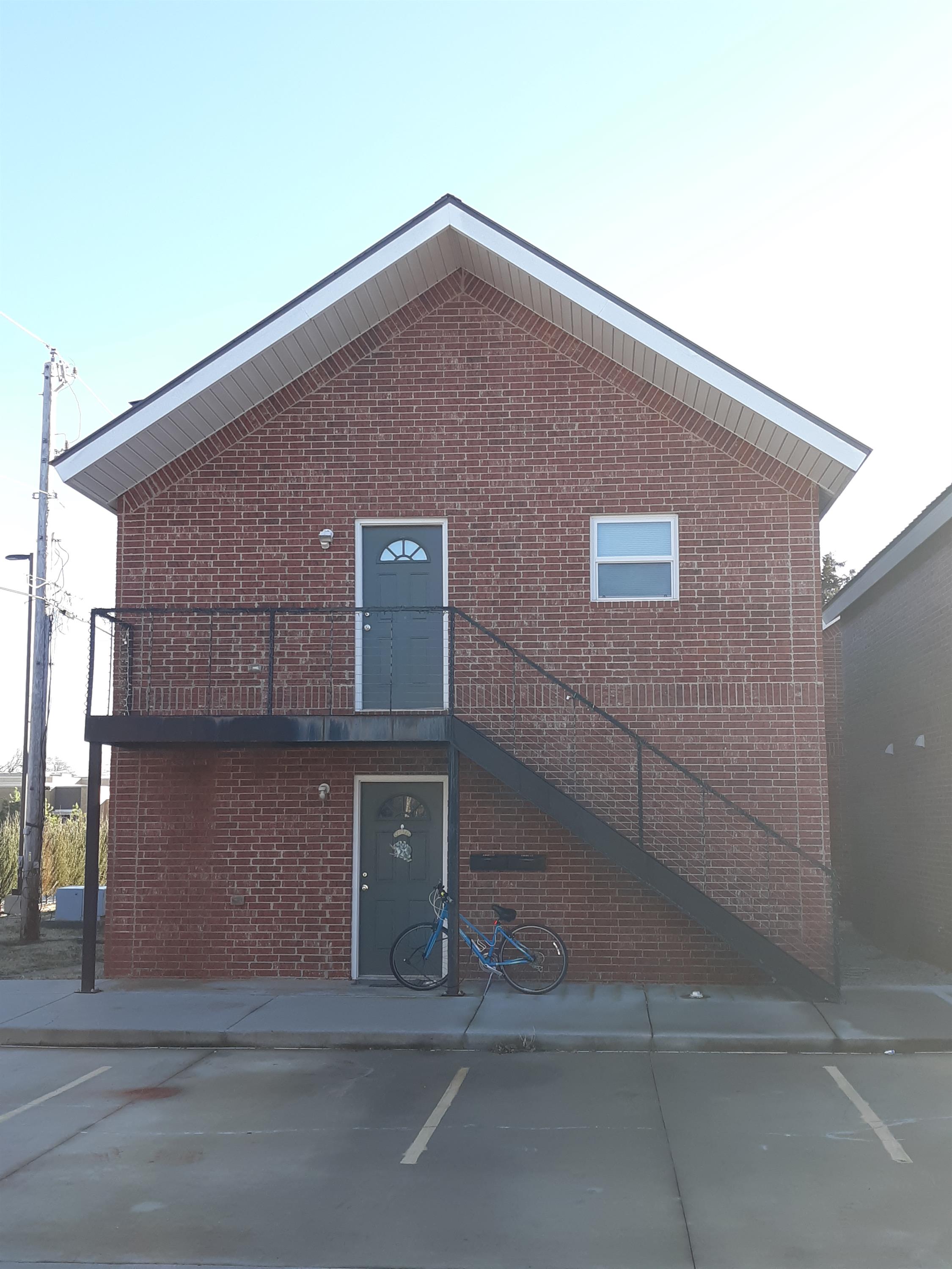 415 B South Blakeley Street - 1