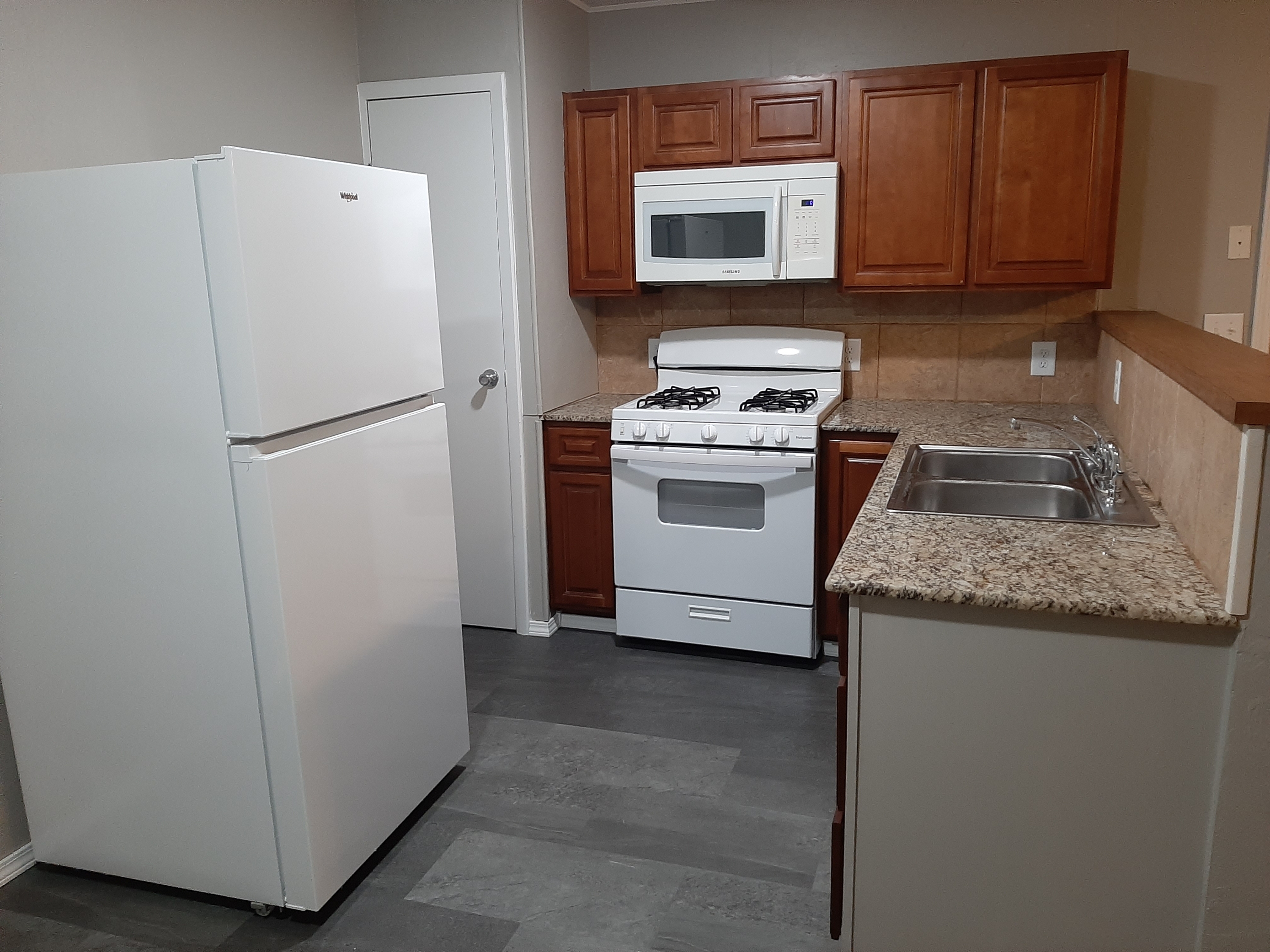 Property thumbnail image